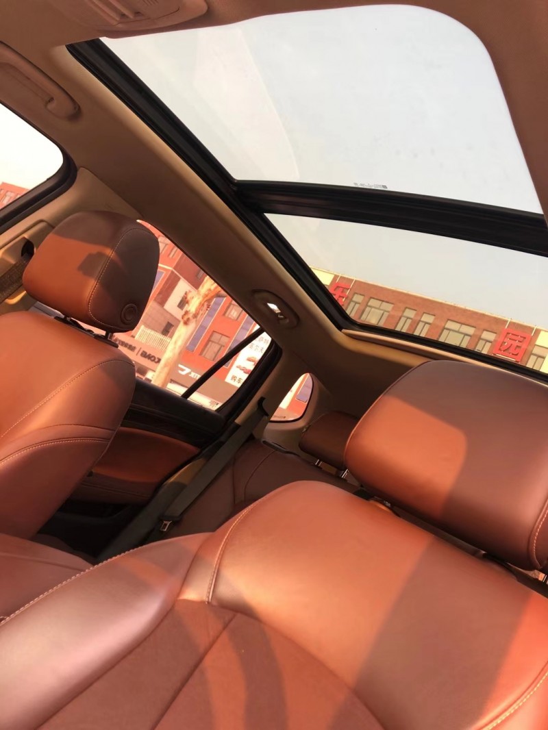 潍坊16年别克昂科威8