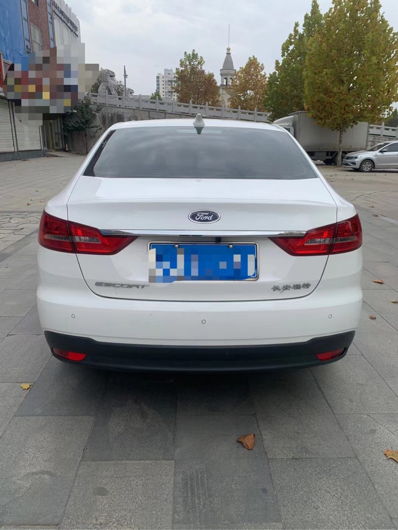 潍坊19年福特福睿斯1