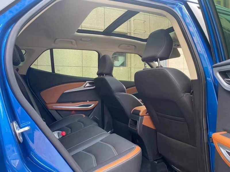 保定18年众泰T3004