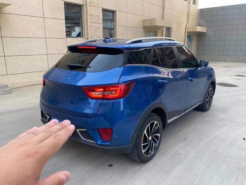 保定18年众泰T3008