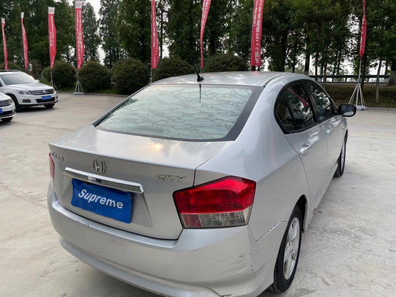 徐州抵押车10年本田锋范出售