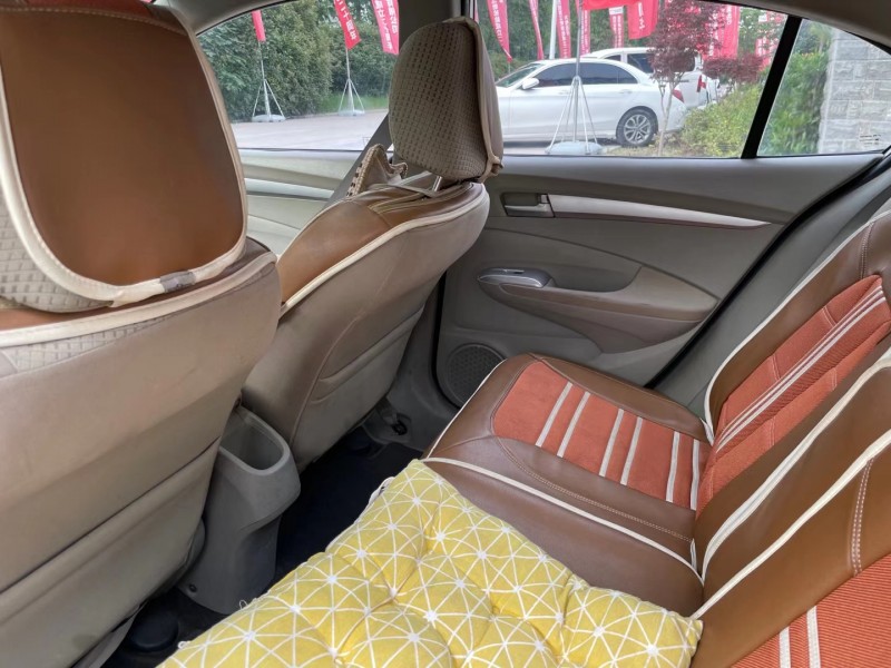 徐州10年本田锋范7