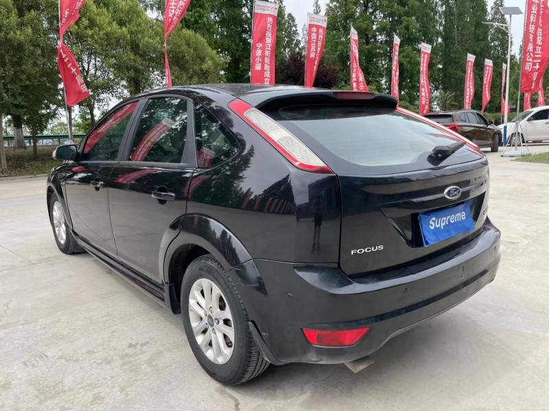 徐州11年福特福克斯5