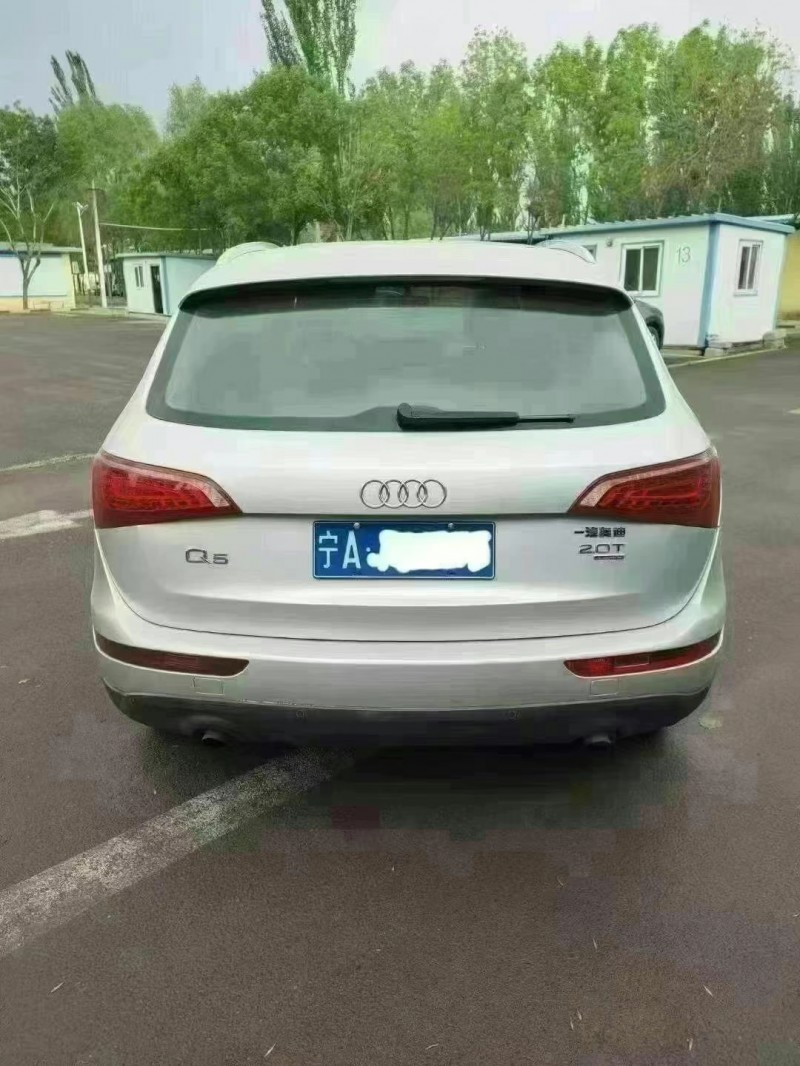 吳忠11年奧迪Q59