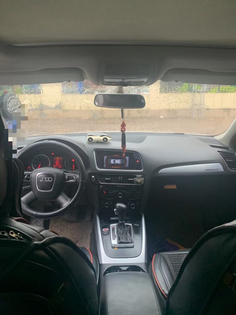 青岛12年奥迪Q54