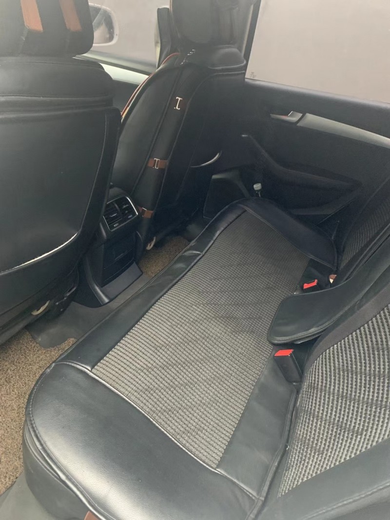 青岛12年奥迪Q56