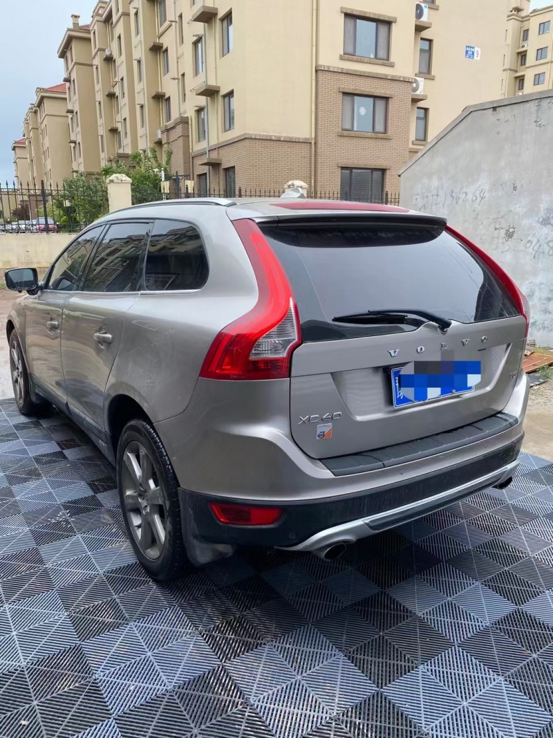 青島13年沃爾沃XC604