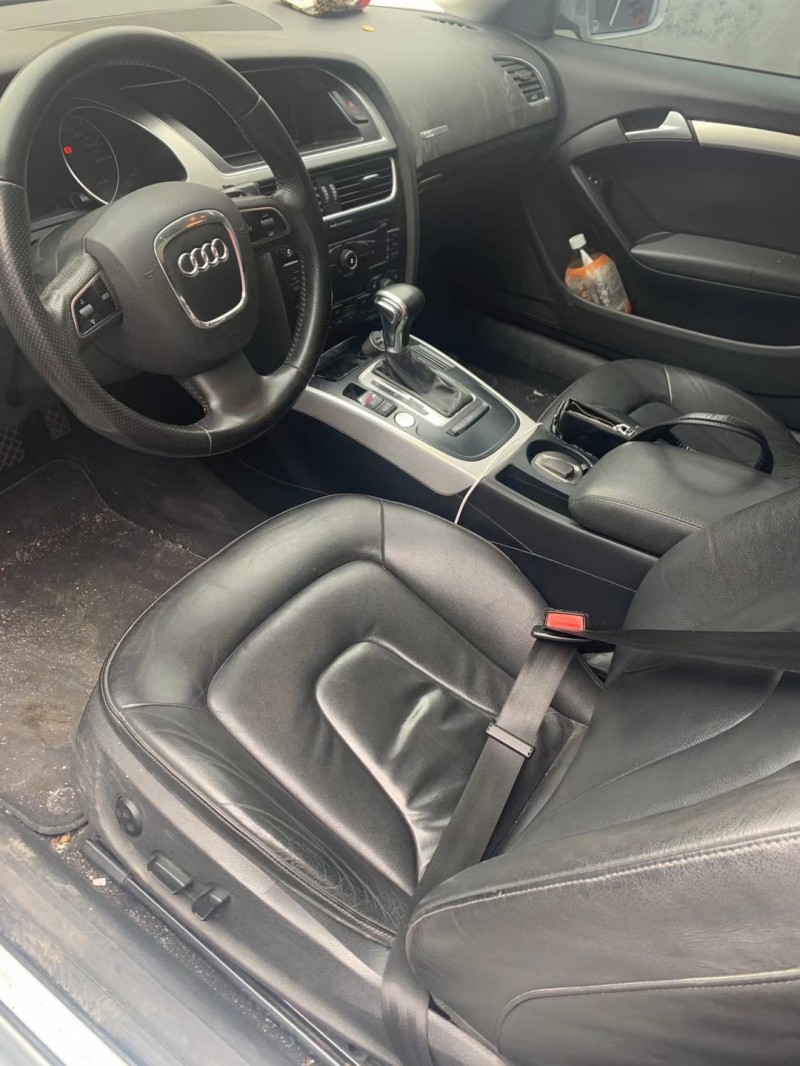 青岛11年奥迪A55