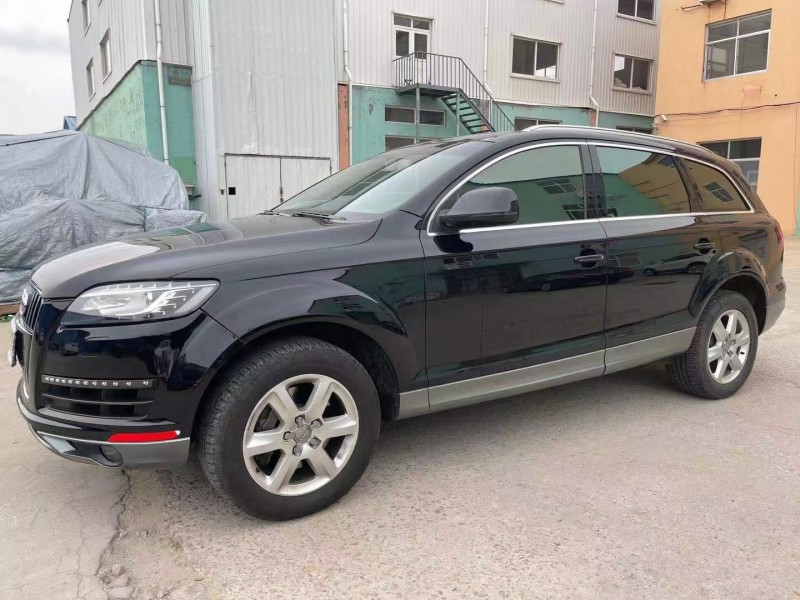 青岛12年奥迪Q77