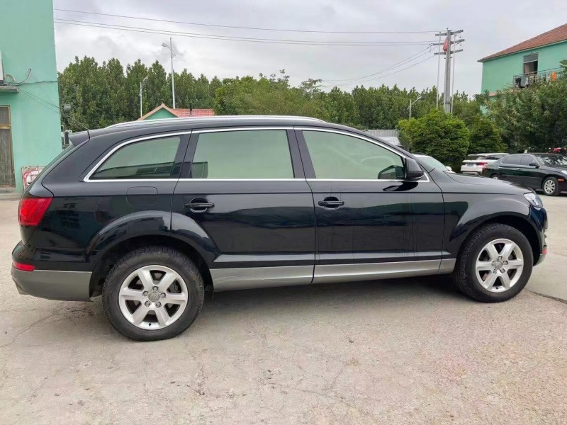 青岛12年奥迪Q74