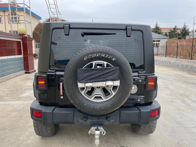煙臺13年Jeep牧馬人1