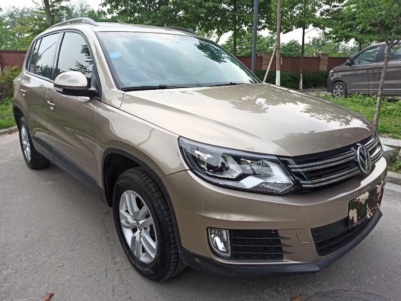 成都16年大众途观4