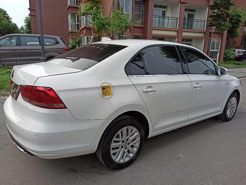 成都14年大众桑塔纳8