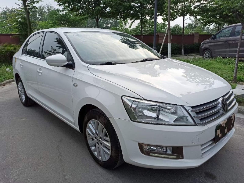 成都14年大众桑塔纳7