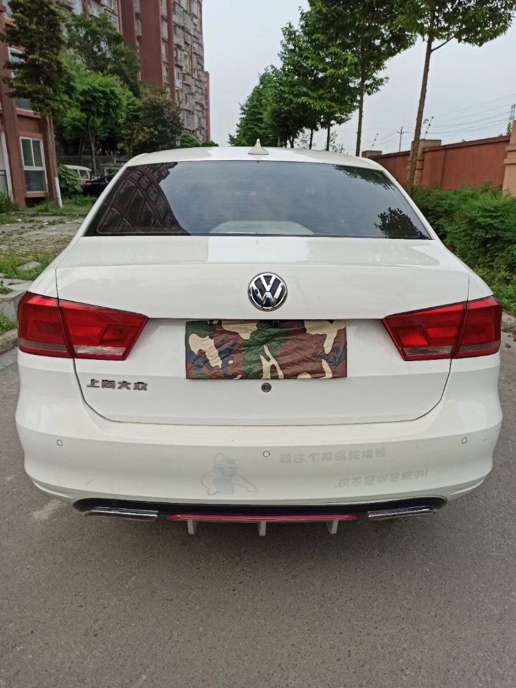 成都14年大众桑塔纳5