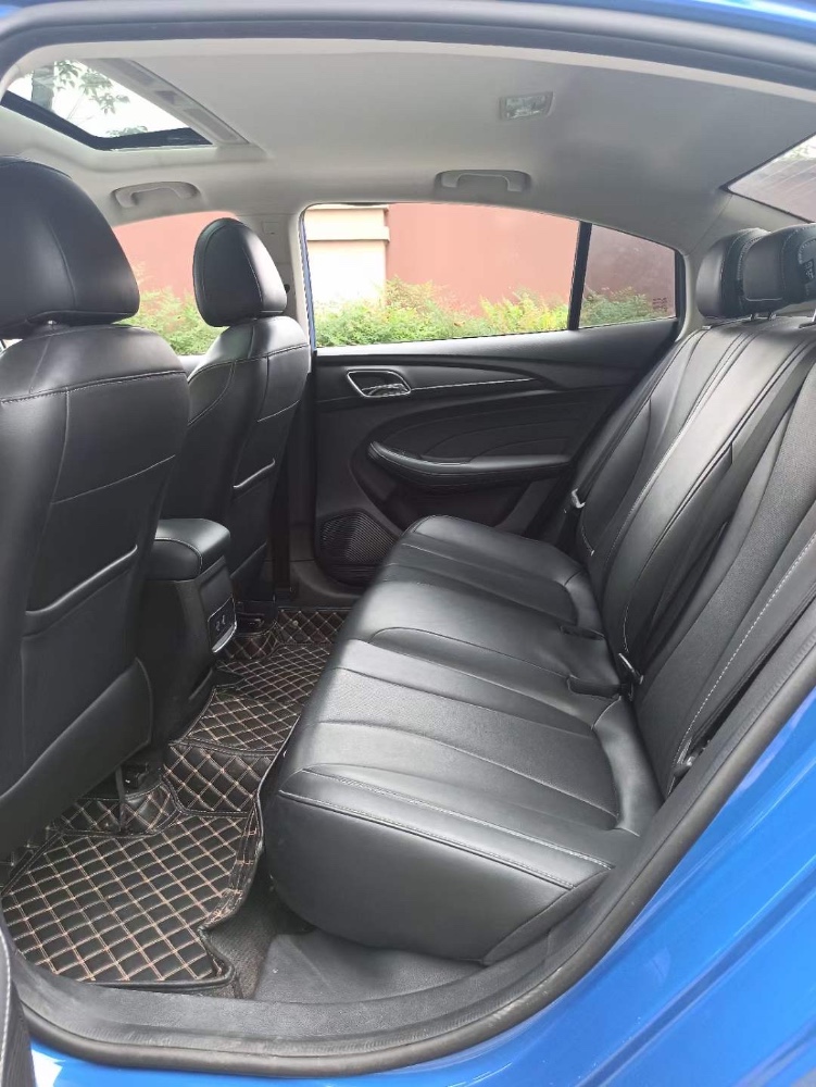 成都14年大众桑塔纳3