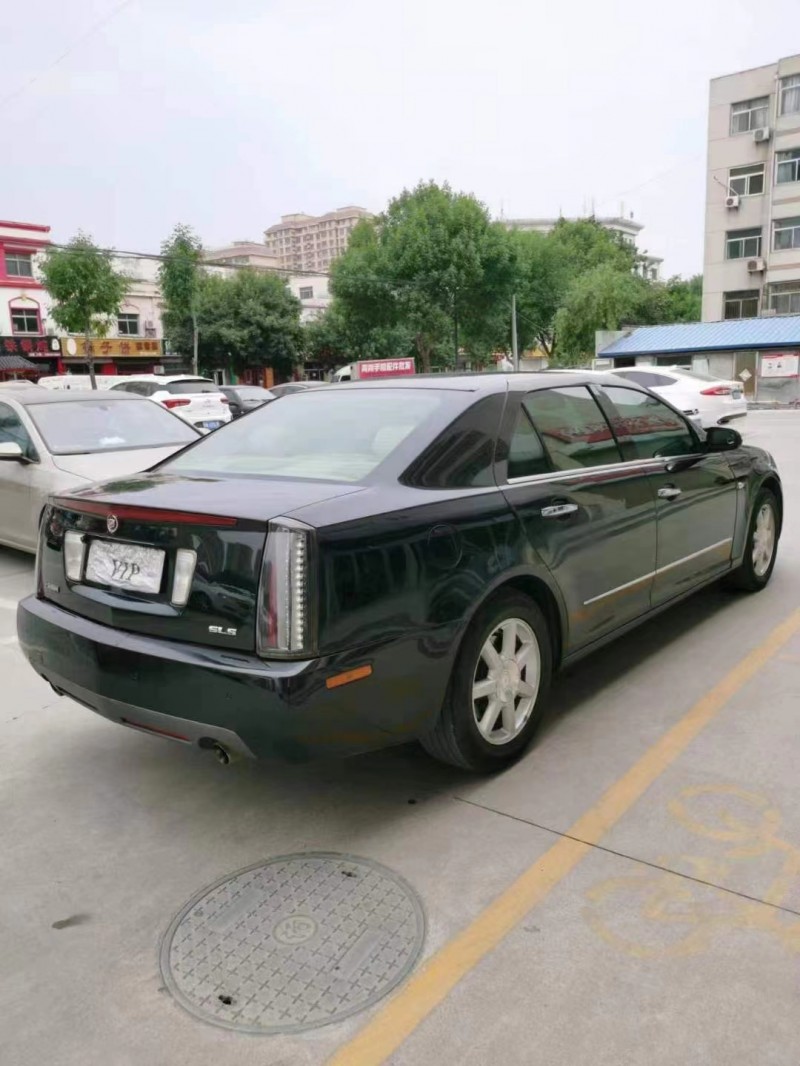 潍坊09年凯迪拉克赛威4