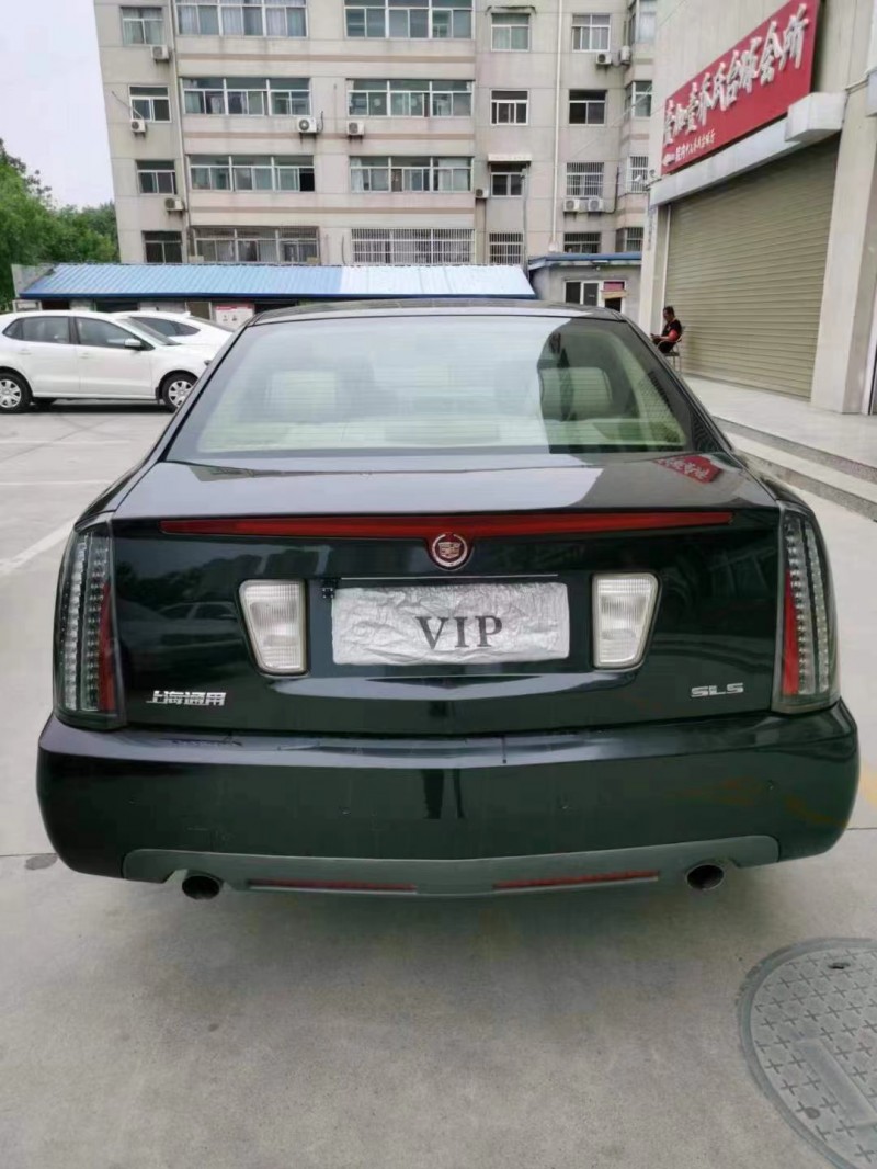 潍坊09年凯迪拉克赛威8