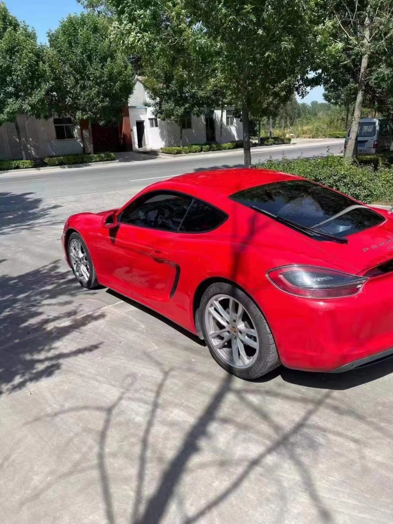 武汉15年保时捷卡曼7