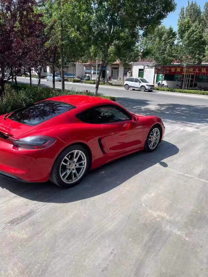 武汉15年保时捷卡曼6