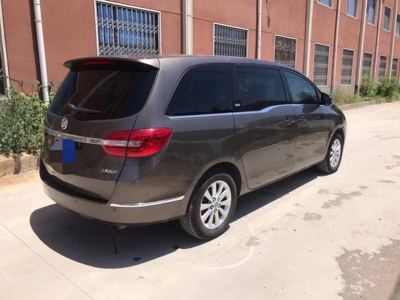 济宁16年别克GL88