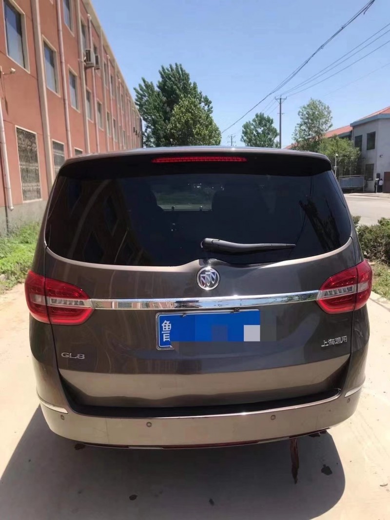 济宁16年别克GL89