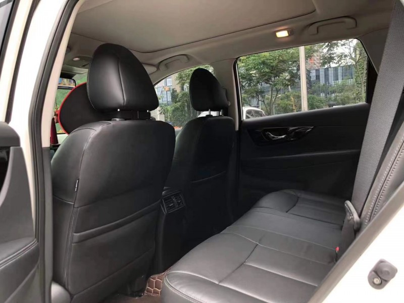 武汉20年日产奇骏6