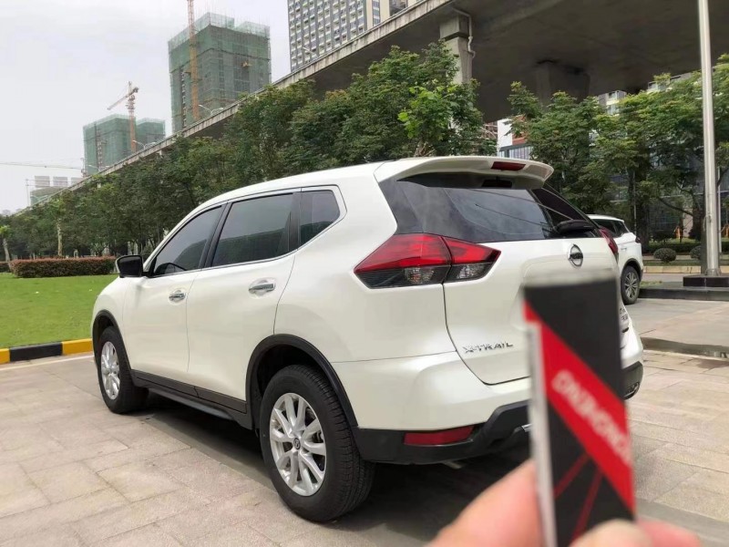 武汉20年日产奇骏8