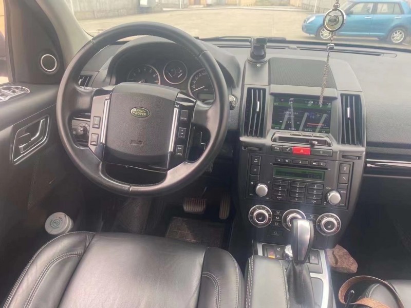 武汉13年路虎神行者3