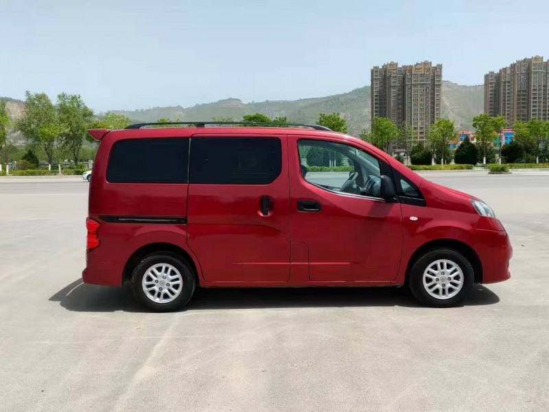 平涼15年日產NV2004