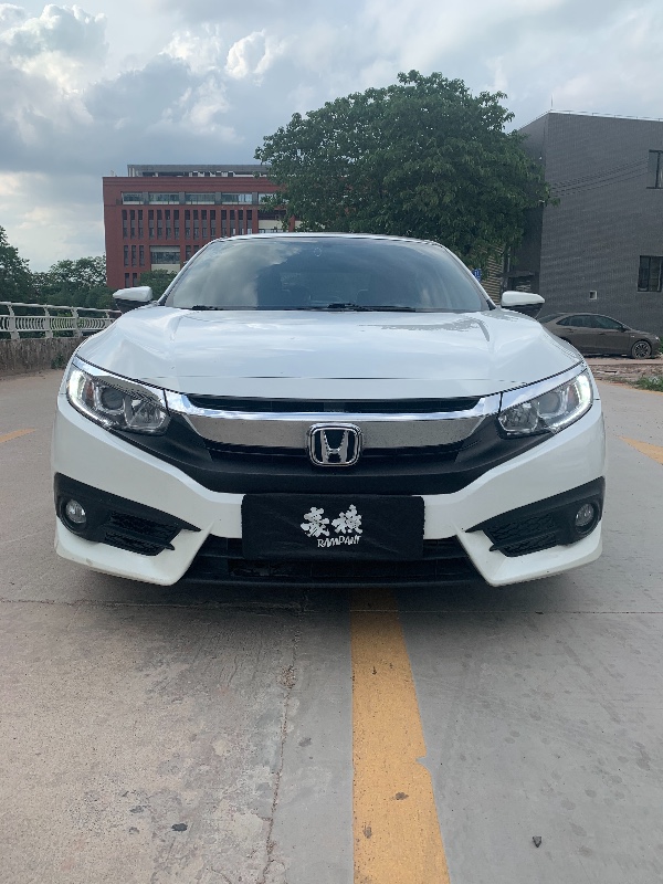 广州17年本田思域9