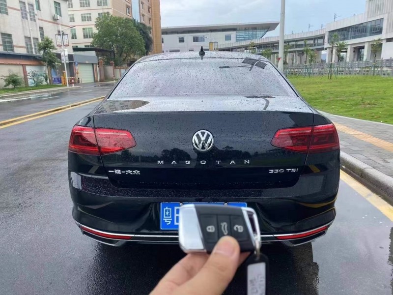 广州21年大众迈腾1