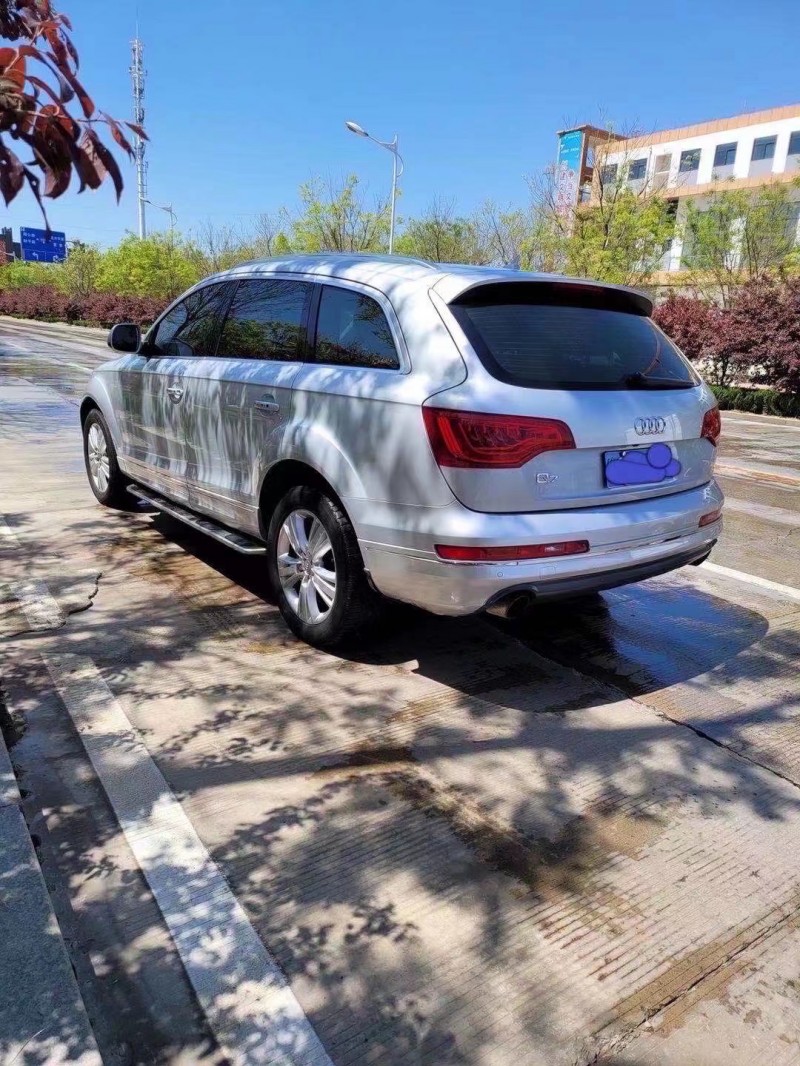 枣庄12年奥迪Q78