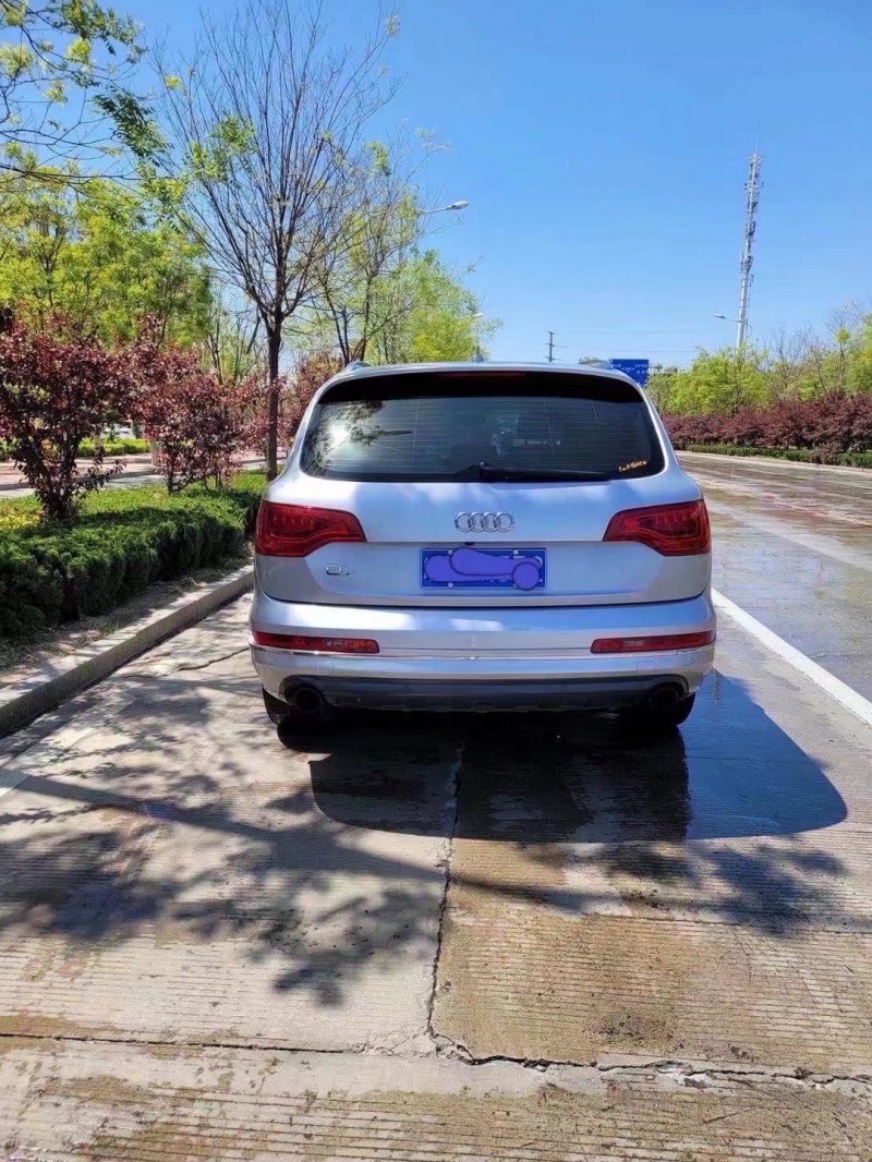 枣庄12年奥迪Q75