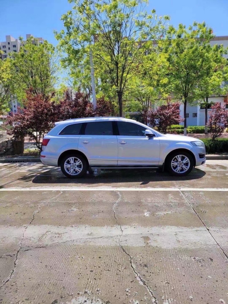 枣庄12年奥迪Q74