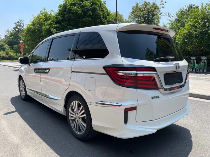 盐城17年本田艾力绅8