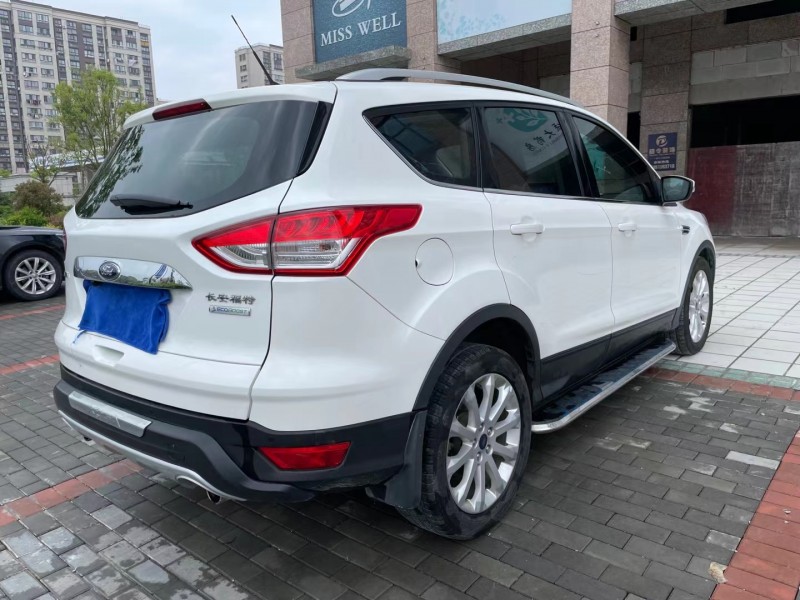 盐城14年福特翼虎5