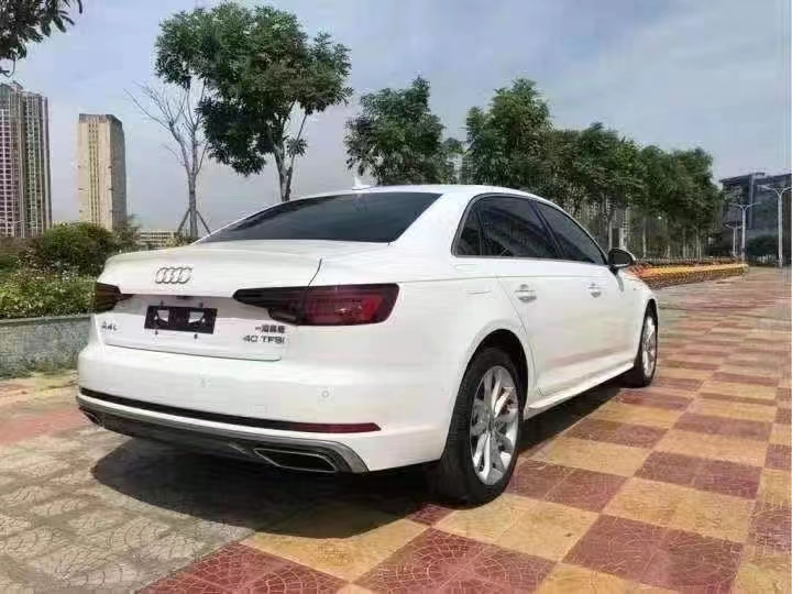 佛山19年奥迪A4L1