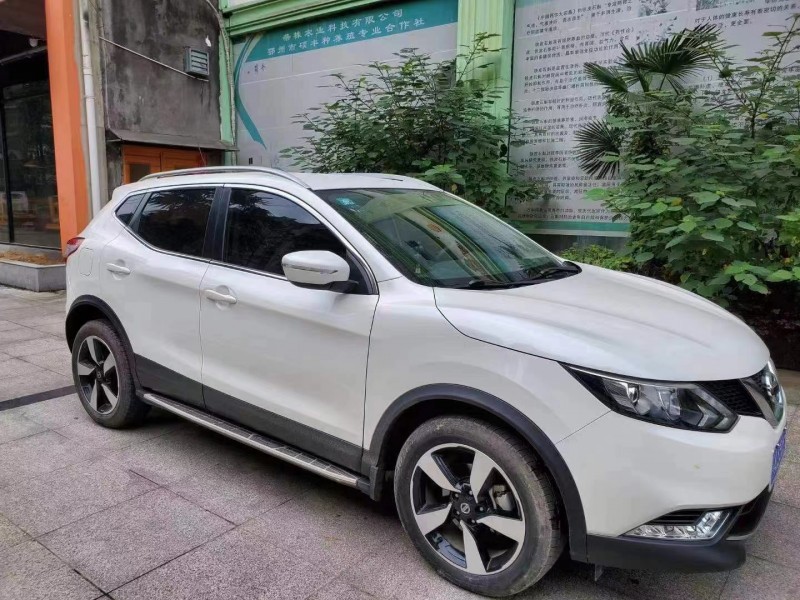 武汉17年日产逍客3