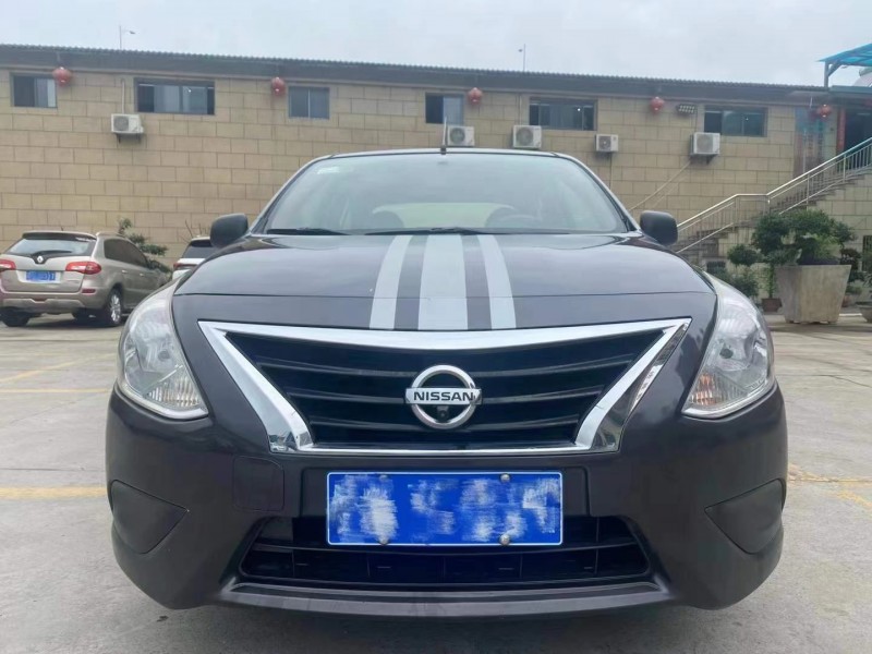 仙桃14年日產陽光1