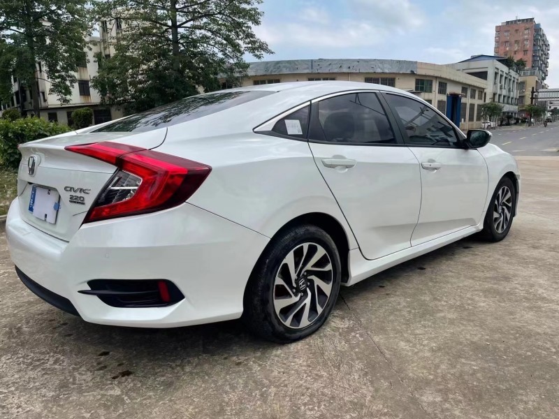 江门18年本田思域9