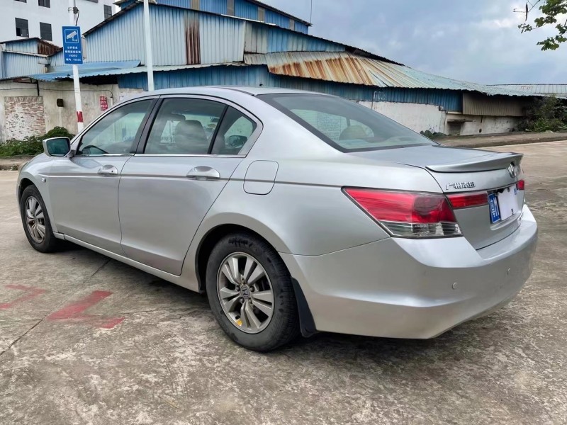 江门08年本田雅阁8