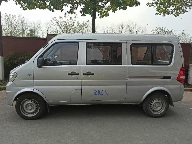 成都19年东风小康5