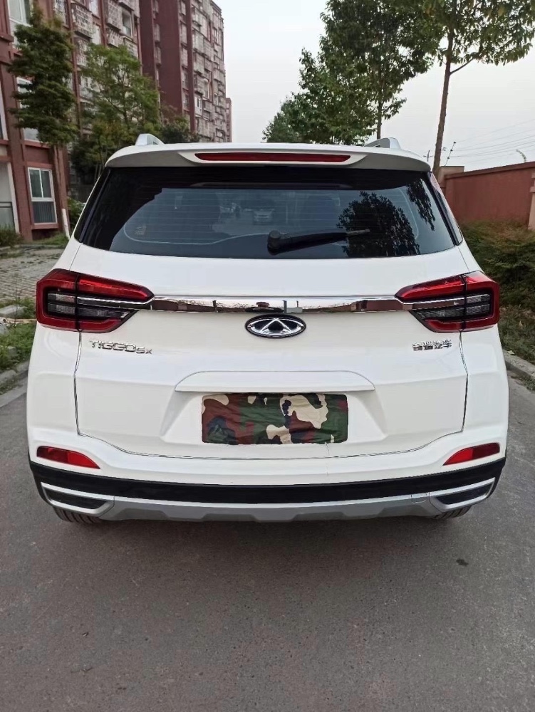 成都19年奇瑞瑞虎5x6