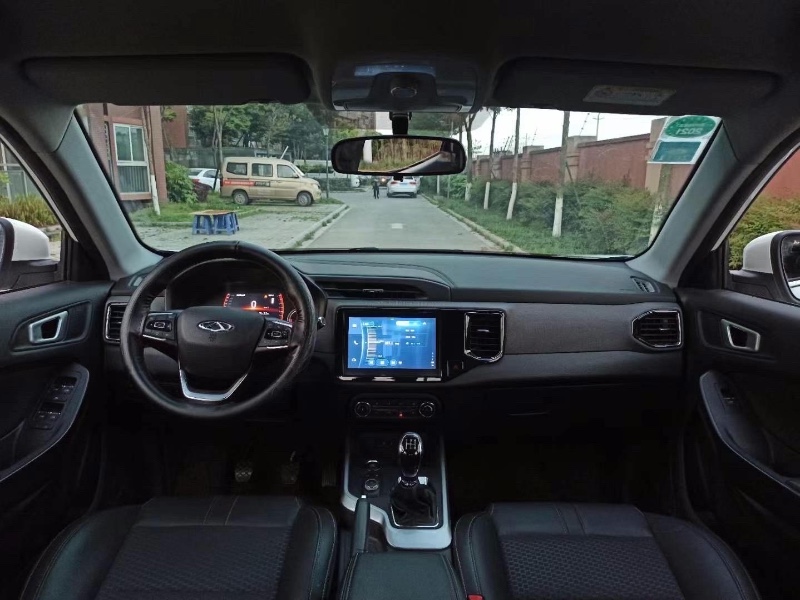 成都19年奇瑞瑞虎5x3