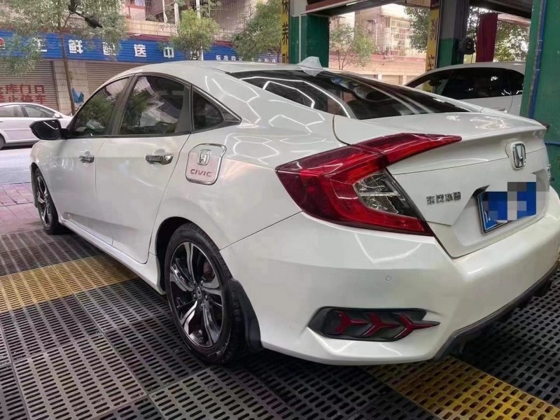 广州17年本田思域3