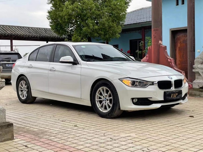 武汉14年宝马3系8