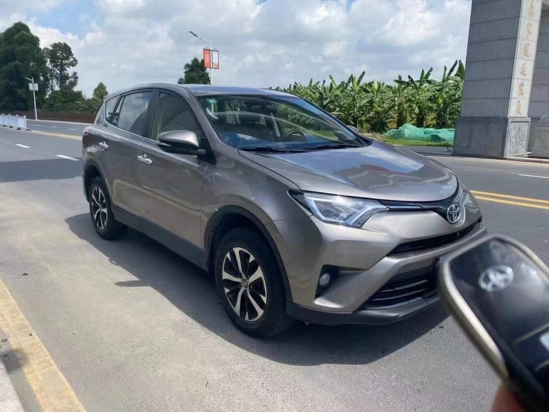 广州20年丰田RAV4荣放3