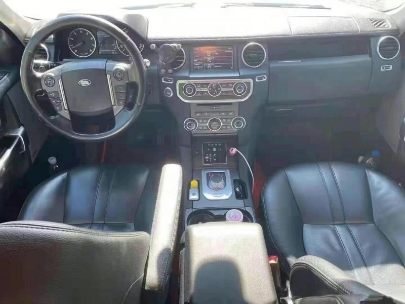 成都15年路虎发现44