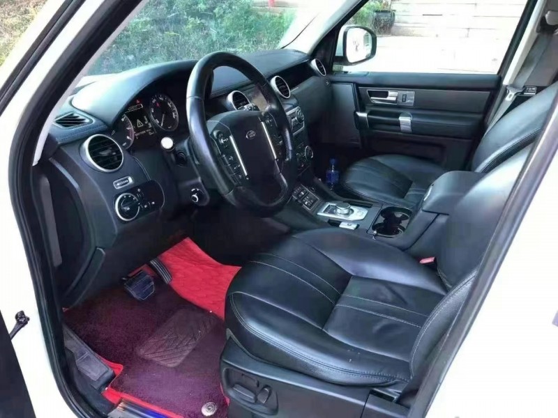 成都15年路虎发现46